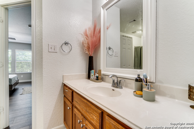 Listing photo id 33 for 24442 Buck Creek