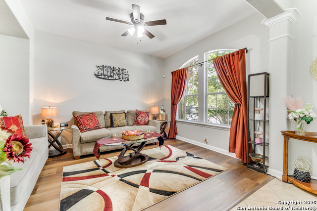 Listing photo id 3 for 24442 Buck Creek