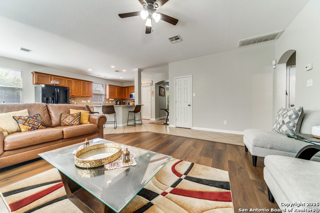 Listing photo id 7 for 24442 Buck Creek