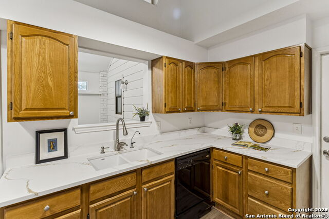 Image 18 of 46 For 7708 Brunning Ct