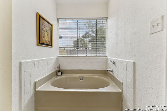 Image 29 of 46 For 7708 Brunning Ct