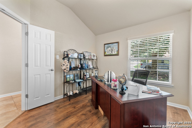 Image 10 of 41 For 10728 Barnsford Ln