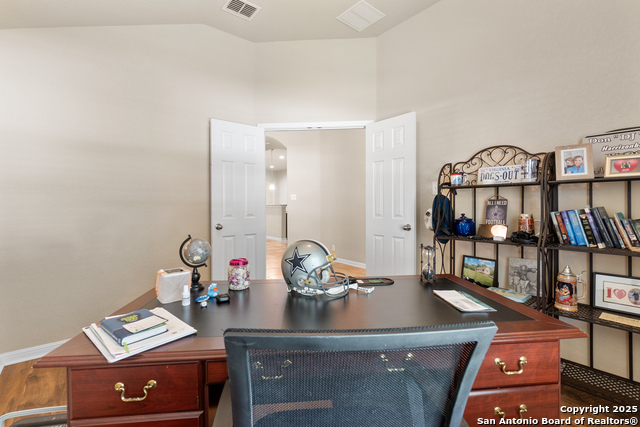 Image 11 of 41 For 10728 Barnsford Ln