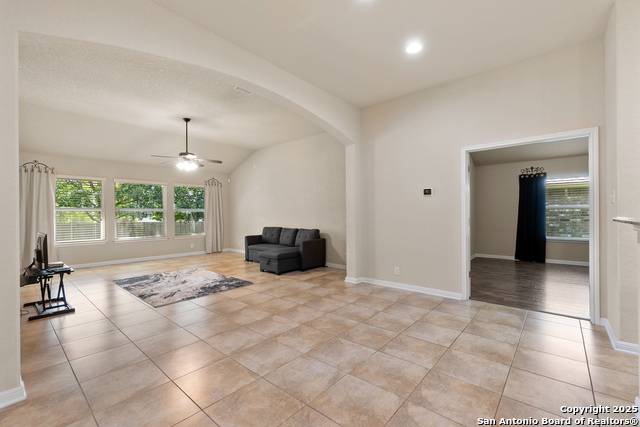 Image 12 of 41 For 10728 Barnsford Ln