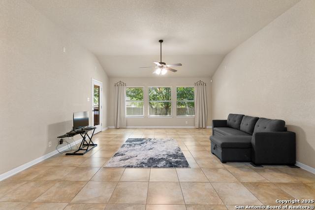 Image 14 of 41 For 10728 Barnsford Ln