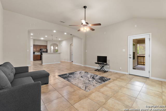 Image 17 of 41 For 10728 Barnsford Ln