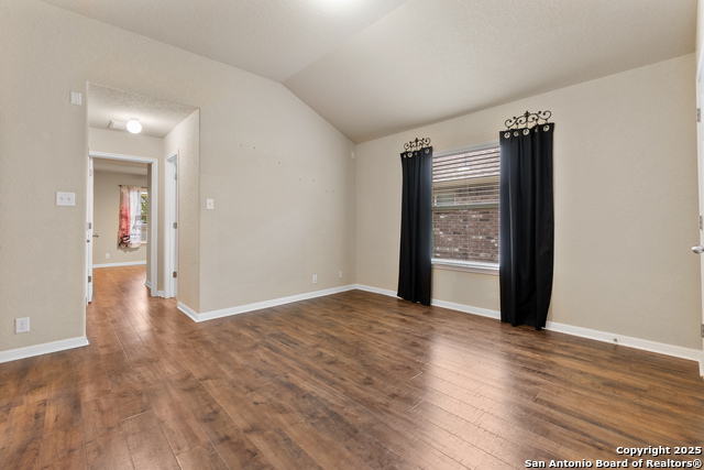 Image 24 of 41 For 10728 Barnsford Ln