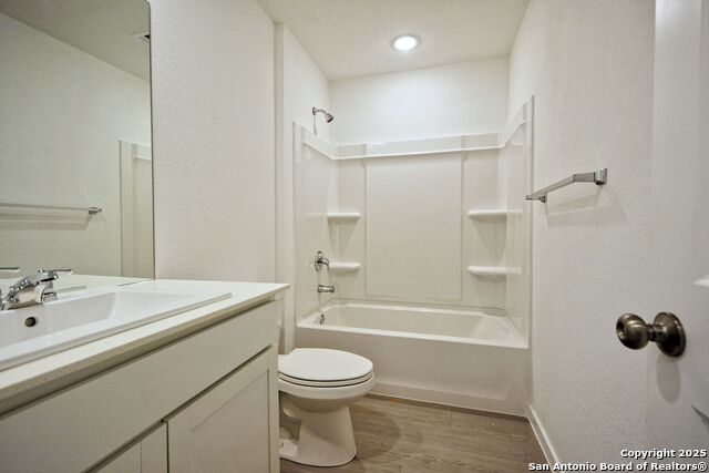 Image 6 of 26 For 1542 Tiptop