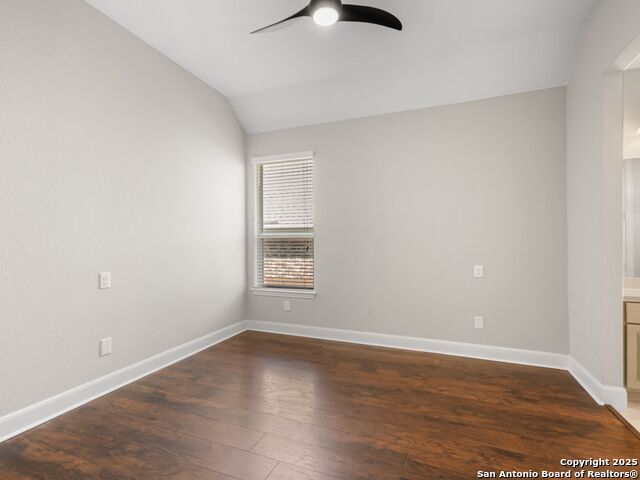 Listing photo id 12 for 32369 Lavender Cove