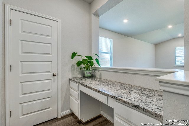 Image 11 of 35 For 2407 Pesaro Pt