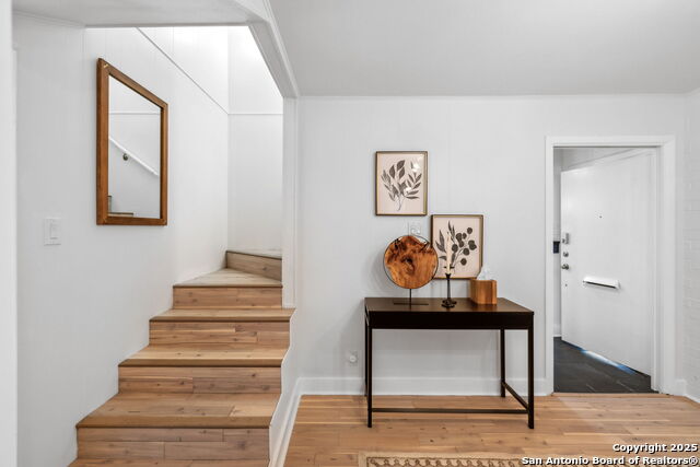 Image 17 of 32 For 116 College  