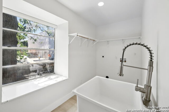 Image 25 of 32 For 116 College  