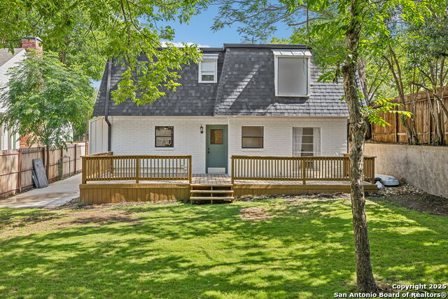 Image 26 of 32 For 116 College  