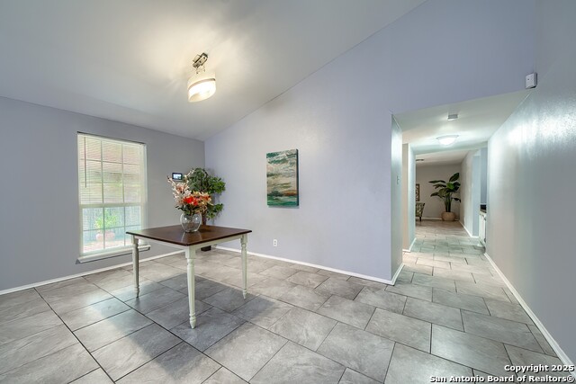 Image 16 of 37 For 3409 Morning Dr