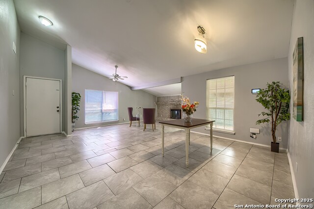 Image 17 of 37 For 3409 Morning Dr