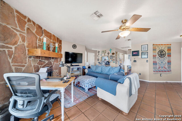 Image 13 of 37 For 16020 Fm 463