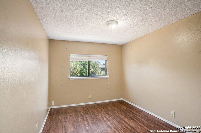 Image 12 of 15 For 7642 Rimhurst