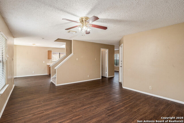 Image 4 of 15 For 7642 Rimhurst