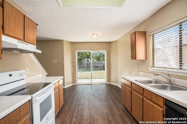 Image 6 of 15 For 7642 Rimhurst