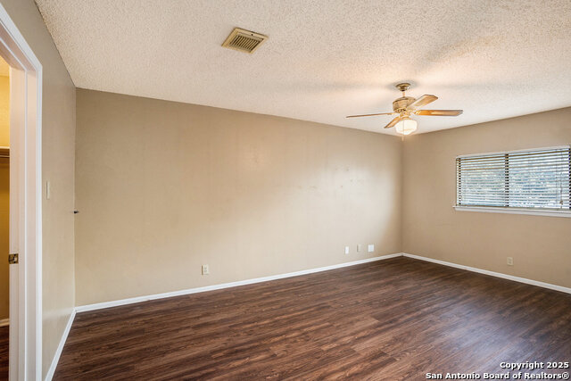 Image 7 of 15 For 7642 Rimhurst