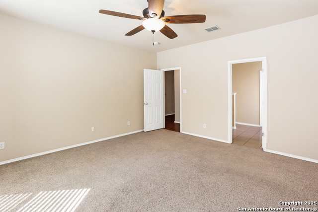 Image 14 of 32 For 810 Park Point