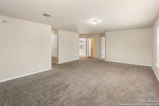 Image 18 of 32 For 810 Park Point