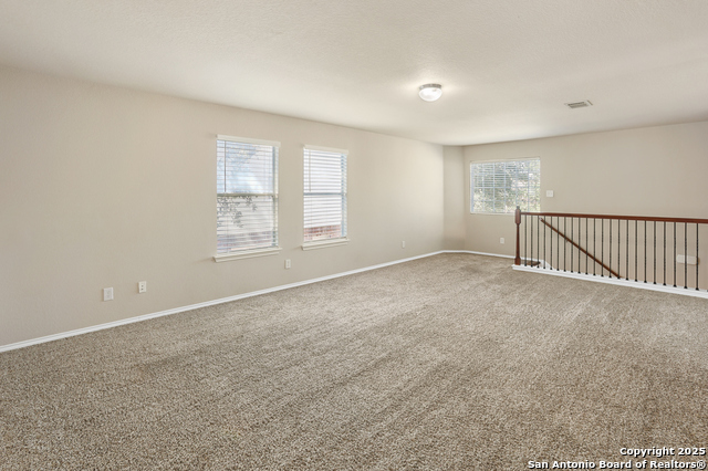 Image 19 of 32 For 810 Park Point