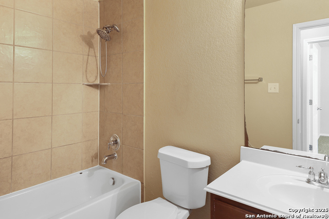 Image 27 of 32 For 810 Park Point