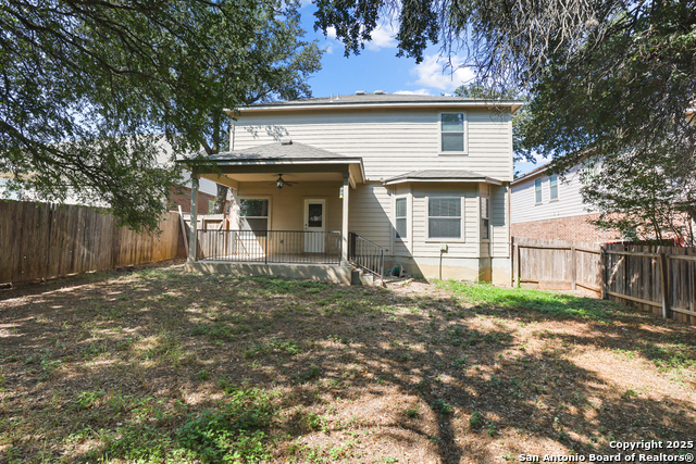 Image 30 of 32 For 810 Park Point