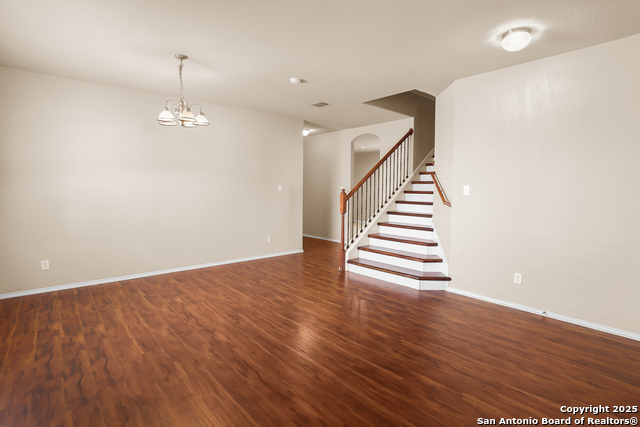 Image 6 of 32 For 810 Park Point