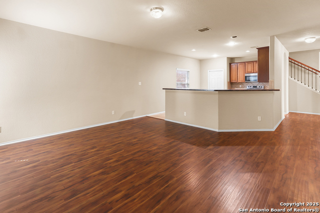 Image 8 of 32 For 810 Park Point