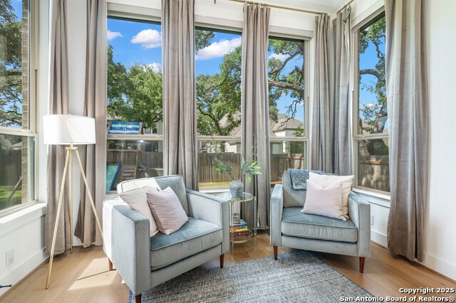 Listing photo id 13 for 10039 Sarah Place