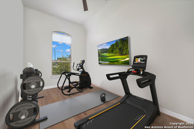 Listing photo id 18 for 10039 Sarah Place