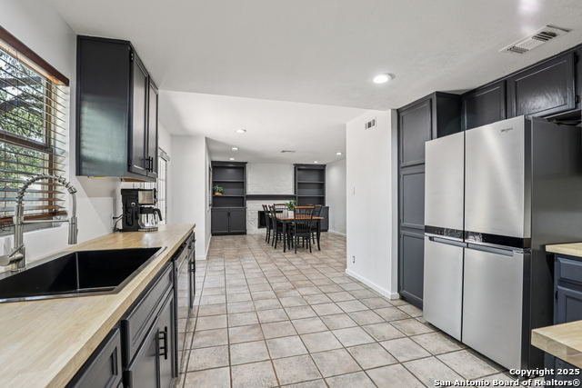 Listing photo id 9 for 5602 Timber Peak