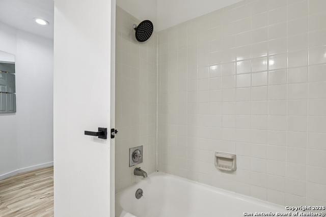 Listing photo id 23 for 5602 Timber Peak