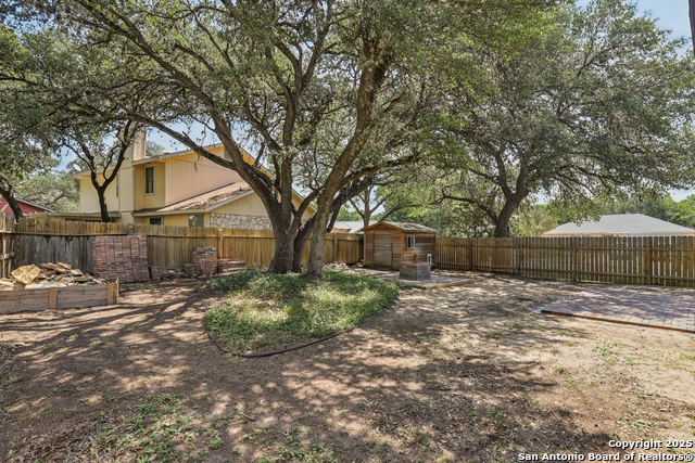 Listing photo id 27 for 5602 Timber Peak