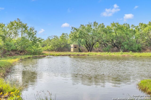 Listing photo id 17 for 2654 Matthews Ranch Road