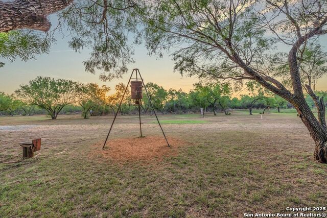 Listing photo id 19 for 2654 Matthews Ranch Road