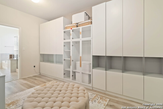 Image 20 of 25 For 2275 Oak Run