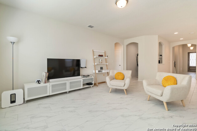 Image 5 of 25 For 2275 Oak Run