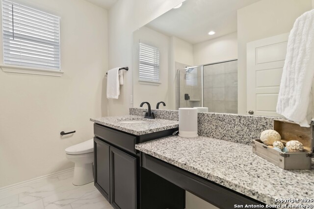 Image 8 of 25 For 2275 Oak Run