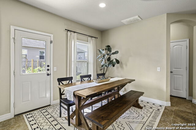 Image 12 of 25 For 3505 Naumann