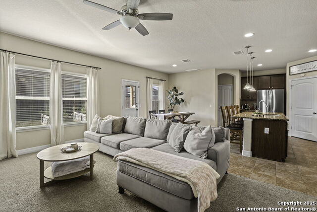 Image 7 of 25 For 3505 Naumann