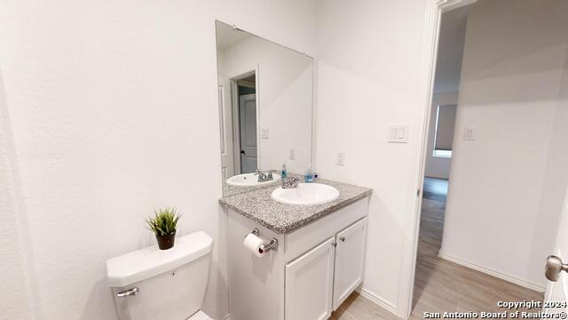 Image 13 of 26 For 7114 Satellite Way