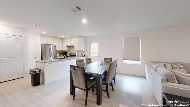 Image 16 of 26 For 7114 Satellite Way