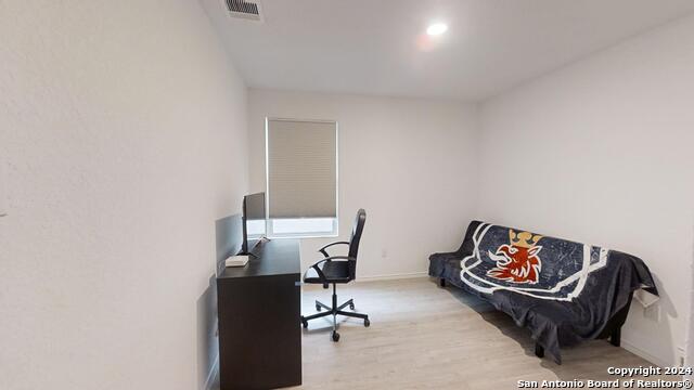 Image 20 of 26 For 7114 Satellite Way