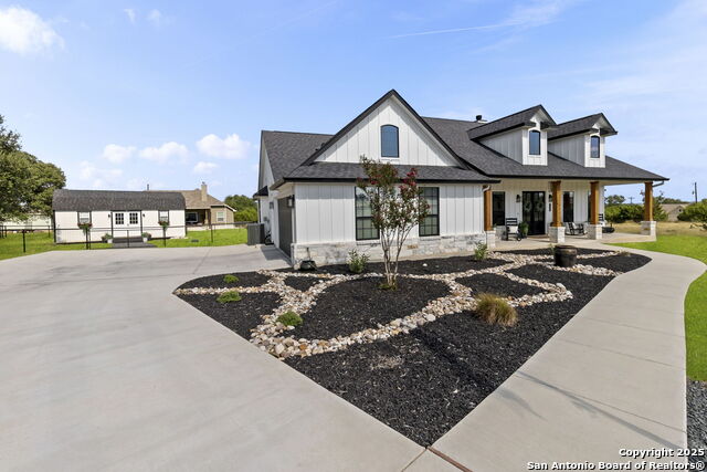 Details for 103 Jacob Roberts, Blanco, TX 78606