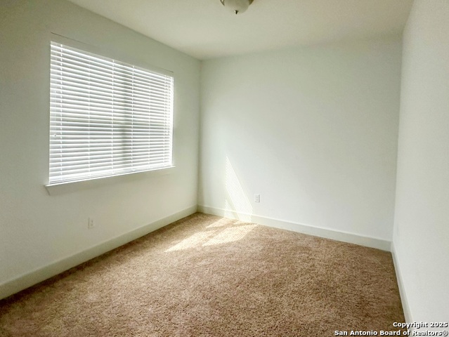 Image 11 of 16 For 7206 Crandower