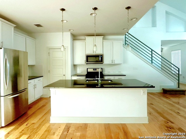 Image 14 of 16 For 7206 Crandower