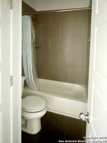 Image 15 of 16 For 7206 Crandower